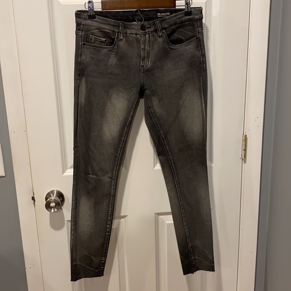 Blank NYC Skinny Classique New! - Picture 4 of 15